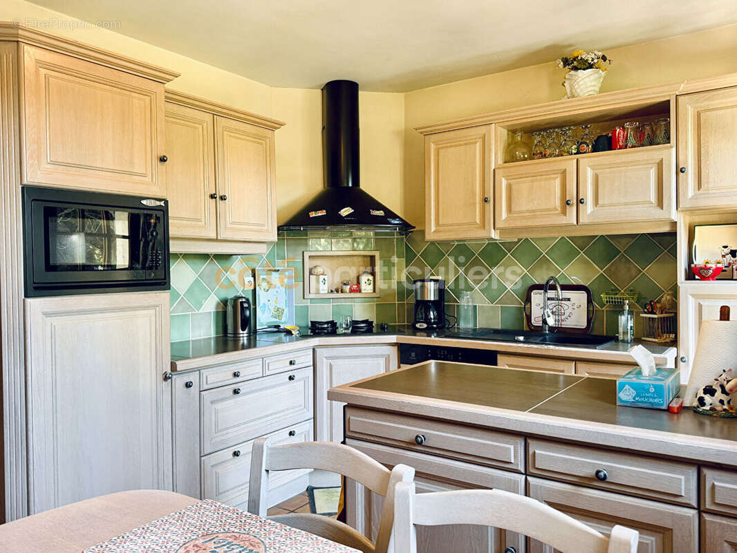 Maison à SAINT-JEAN-DES-BAISANTS