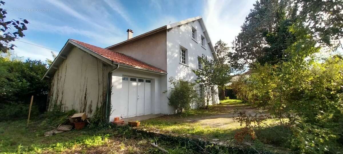 Maison à VILLEFRANCHE-DE-ROUERGUE