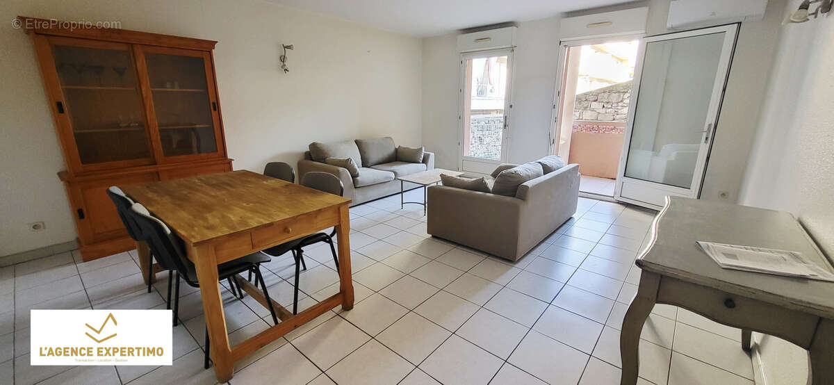 T2 Lumineux avec Terrasse et Grand Garage - Avignon Intra-Muros - photo 2