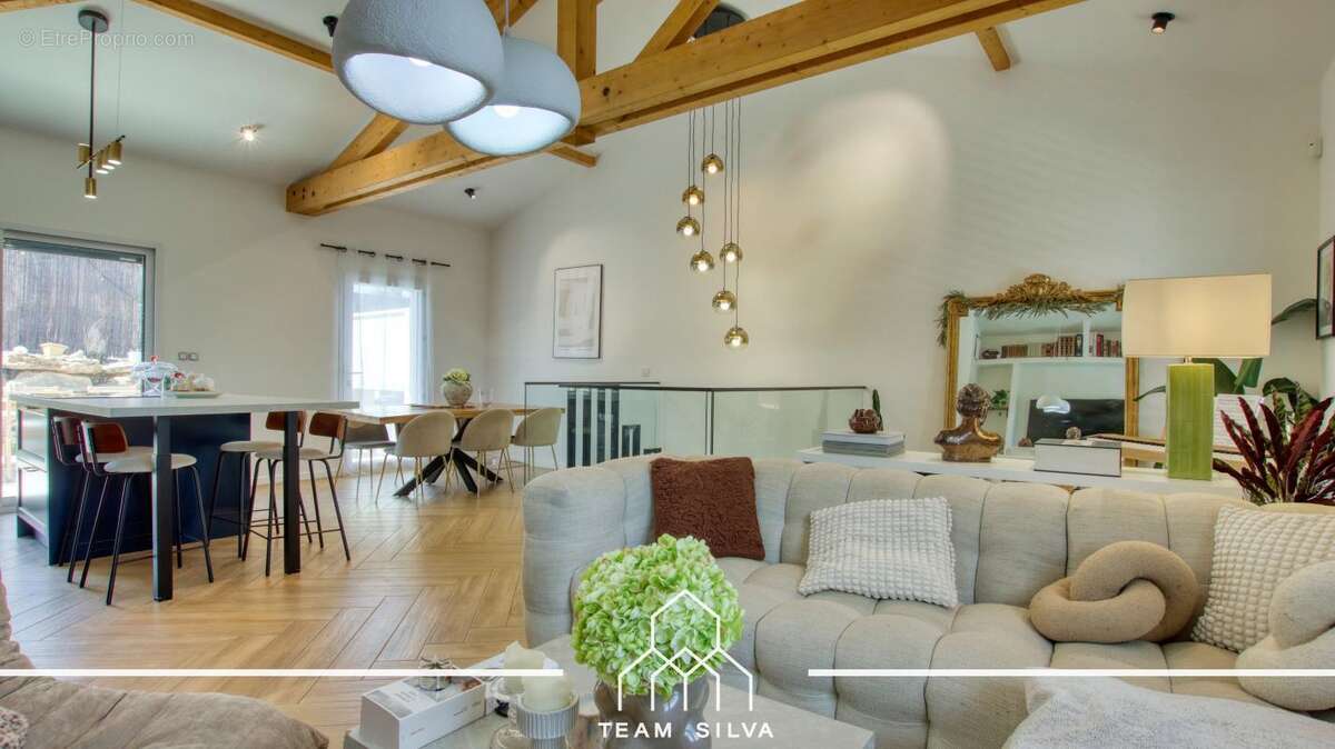 Maison 100 m² à Ternay  - photo 5