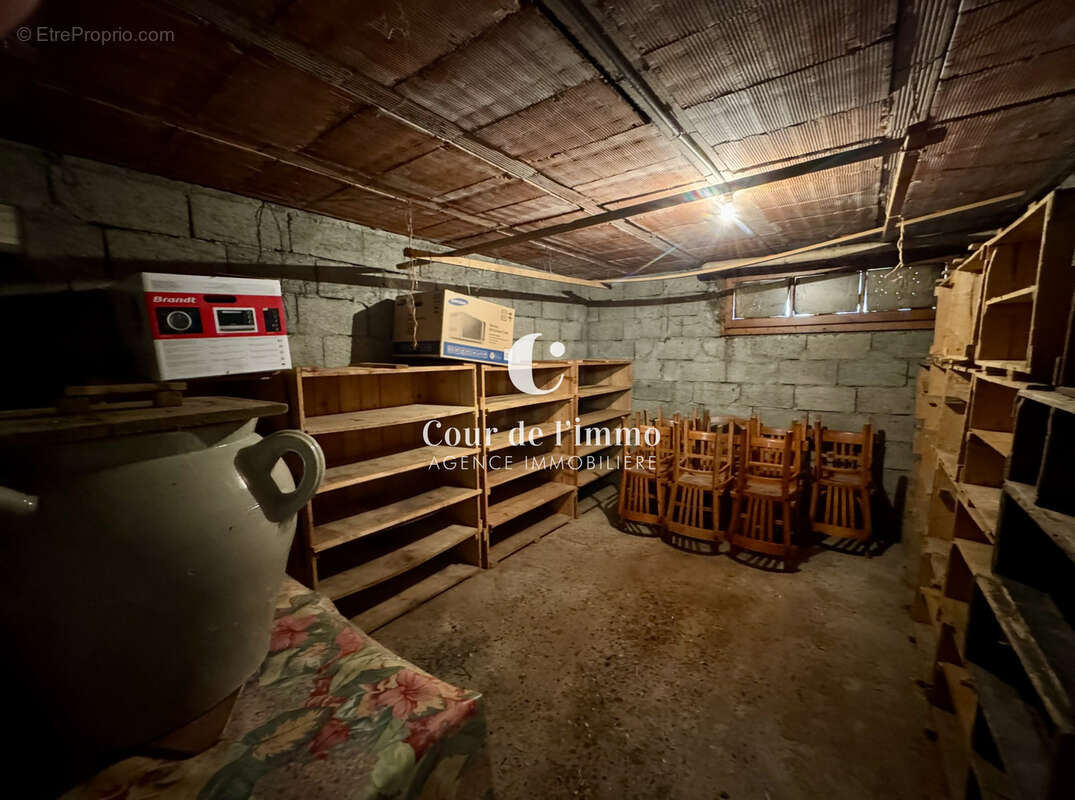 Maison à CRANVES-SALES