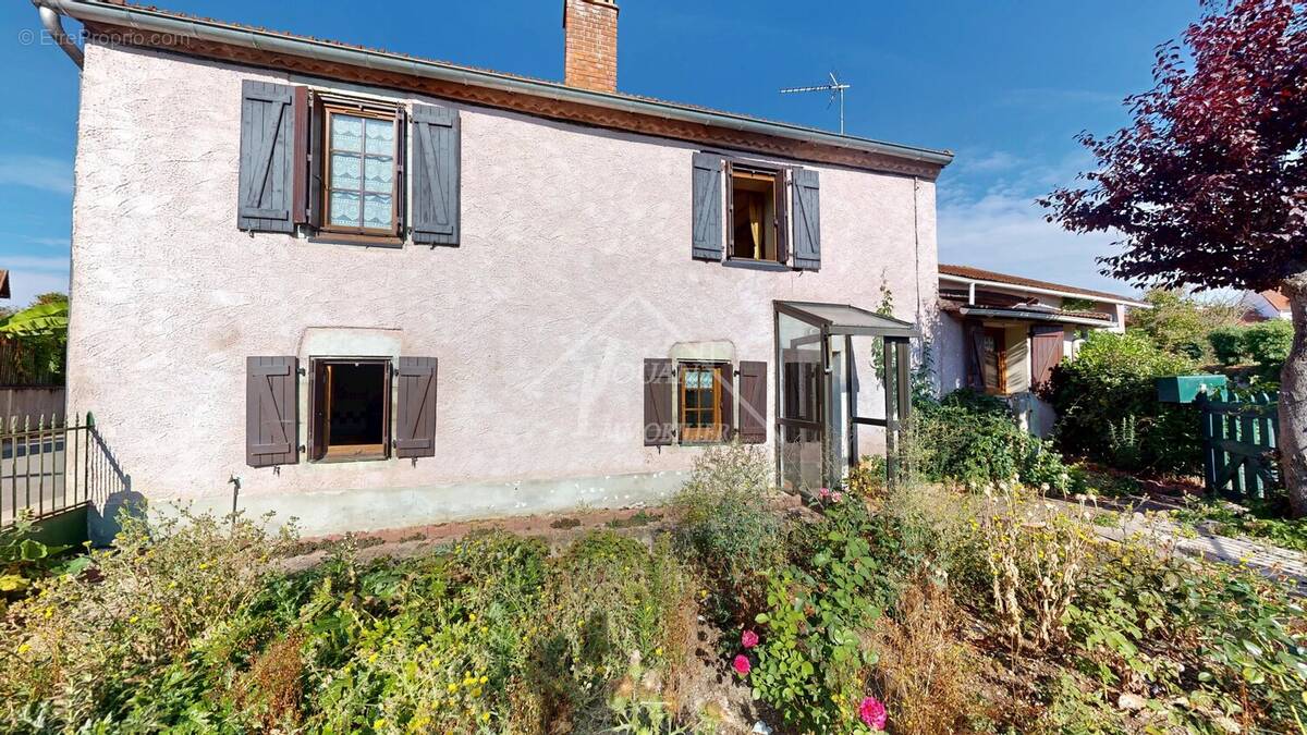 Maison à GANNAT