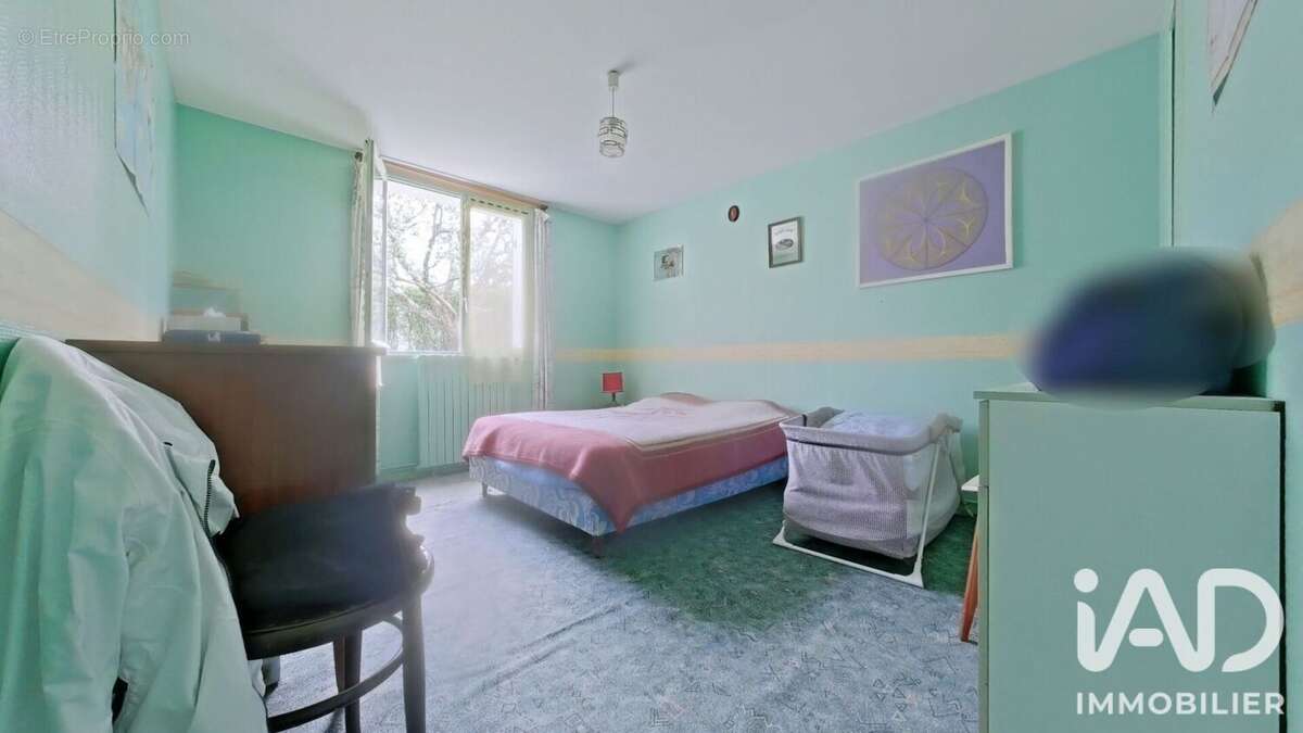 Photo 3