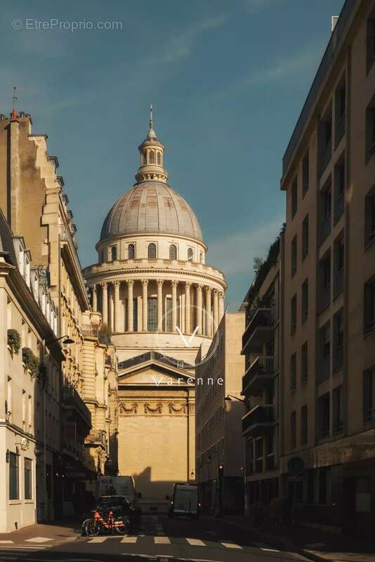 Appartement à PARIS-5E