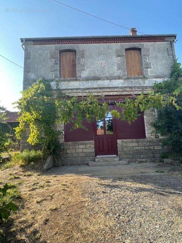 Maison de village 124m2  JOUILLAT (23) - photo 15