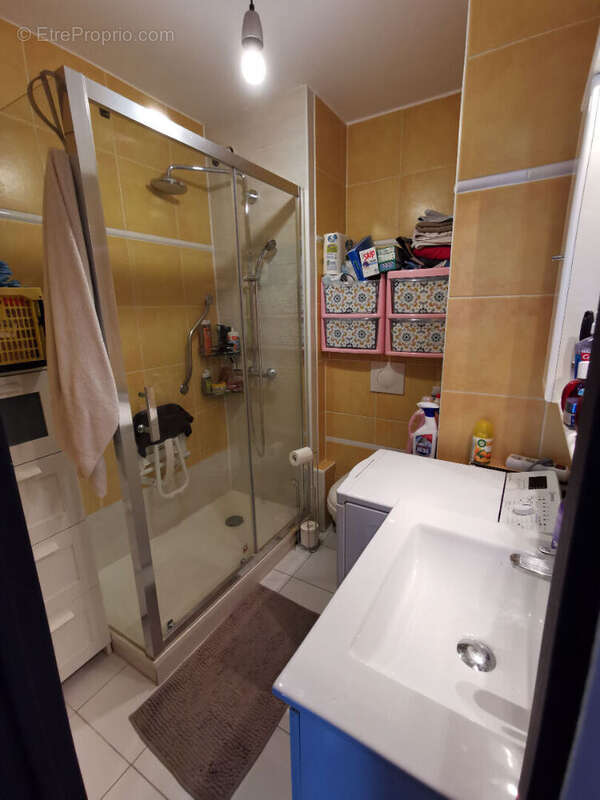 Appartement à PARIS-19E