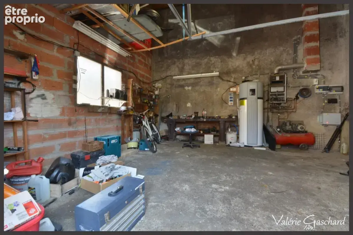 Maison en pierre de caractère (235 m²) – Dépendances, Jardin & Piscine à  SAINT ANTOINE DE BREUILH (24) - photo 28