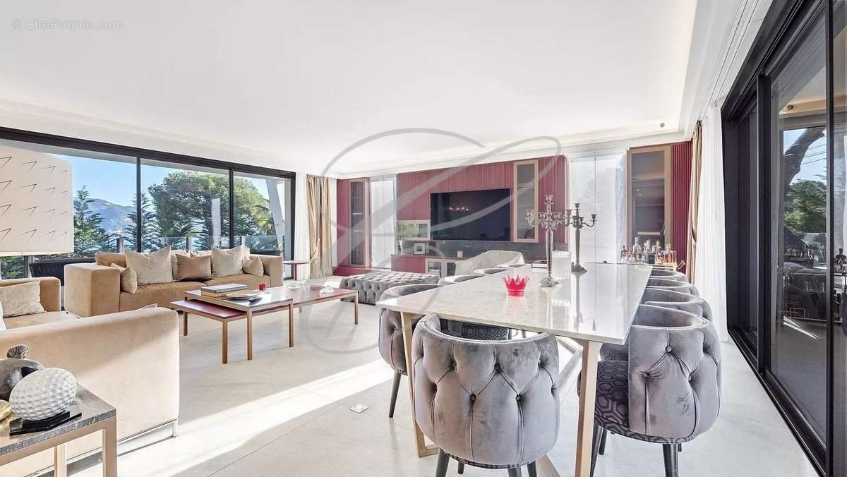 Maison à ROQUEBRUNE-CAP-MARTIN