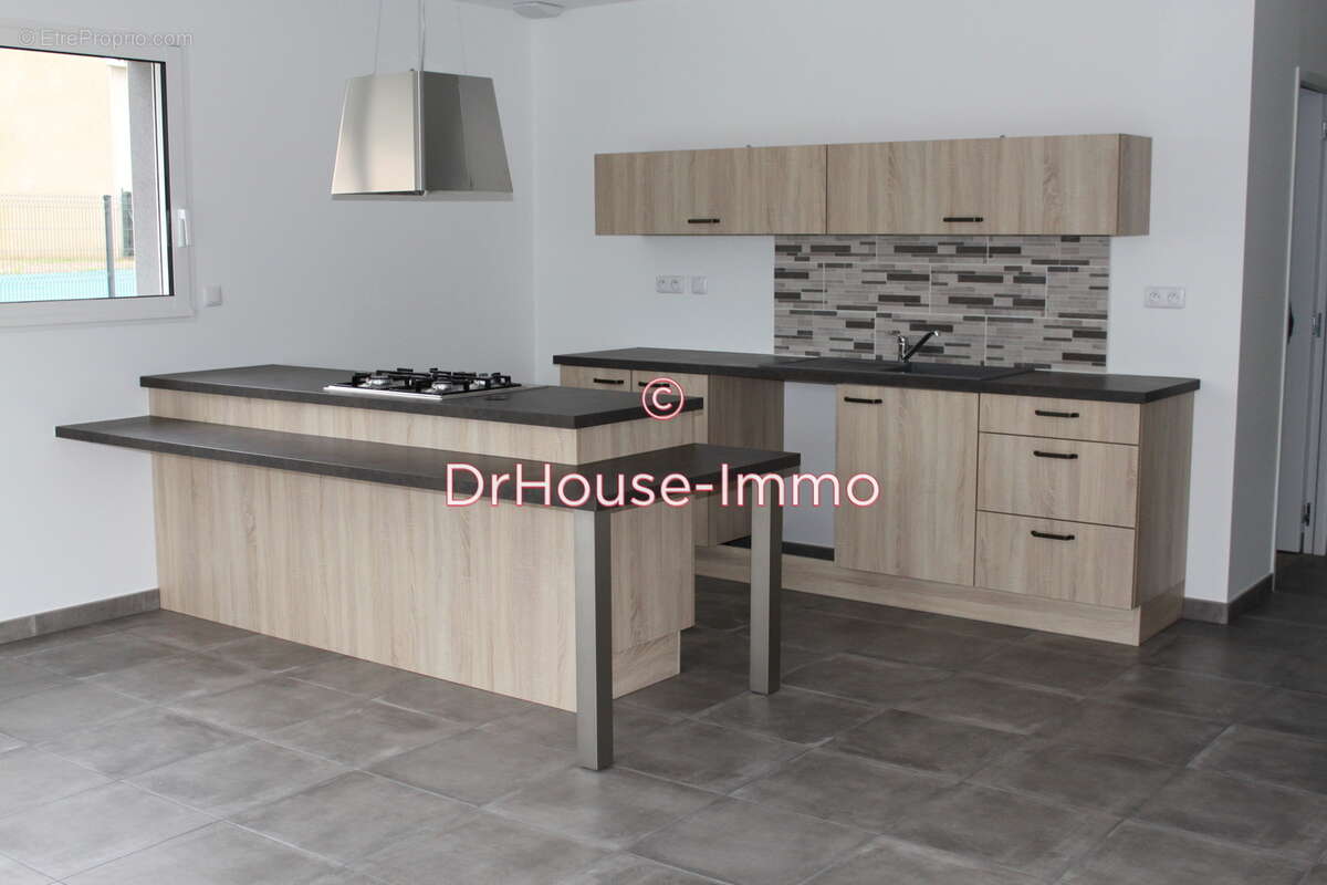 Maison à LA SUZE-SUR-SARTHE