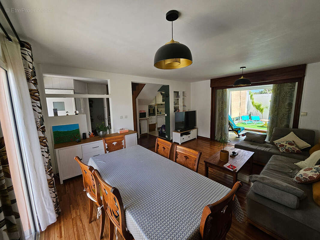 Maison à SAINTE-MARIE