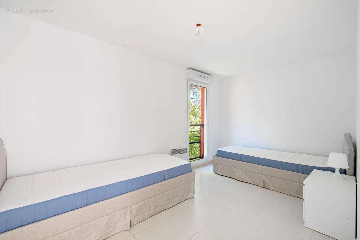 Appartement à MANDELIEU-LA-NAPOULE