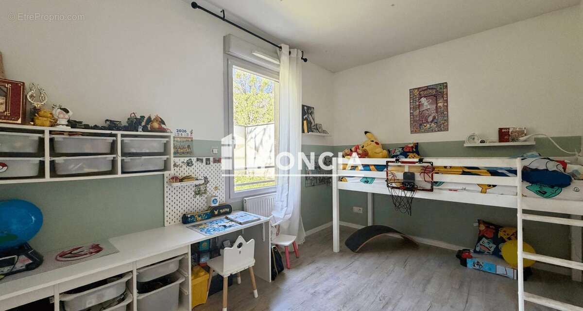 Appartement à MEYLAN