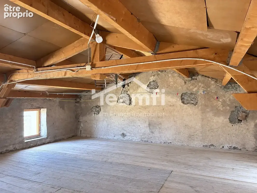 Maison 4 pièces 82 m² à vendre à Sayat (63530) - photo 5