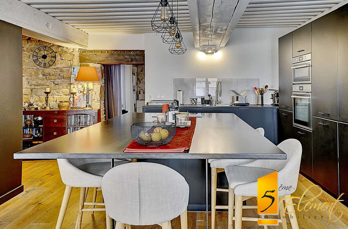Appartement à LYON-1E