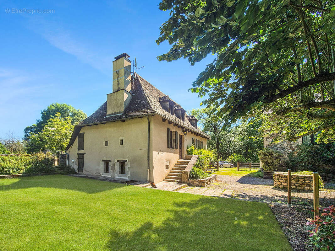 Maison à MONCEAUX-SUR-DORDOGNE