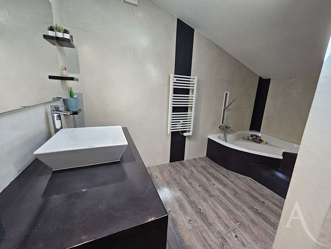 Maison Lege 7 pièce(s) - photo 12