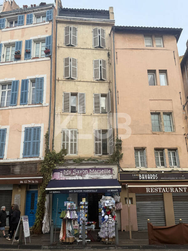 Appartement à MARSEILLE-2E