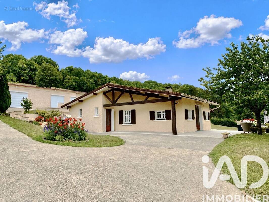 Photo 1 - Maison à CHAUMOT