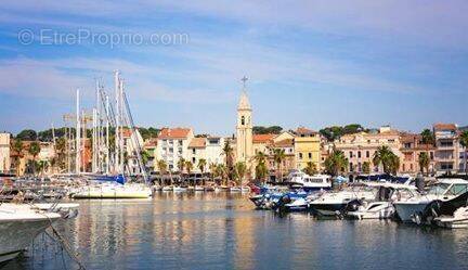Commerce à SANARY-SUR-MER