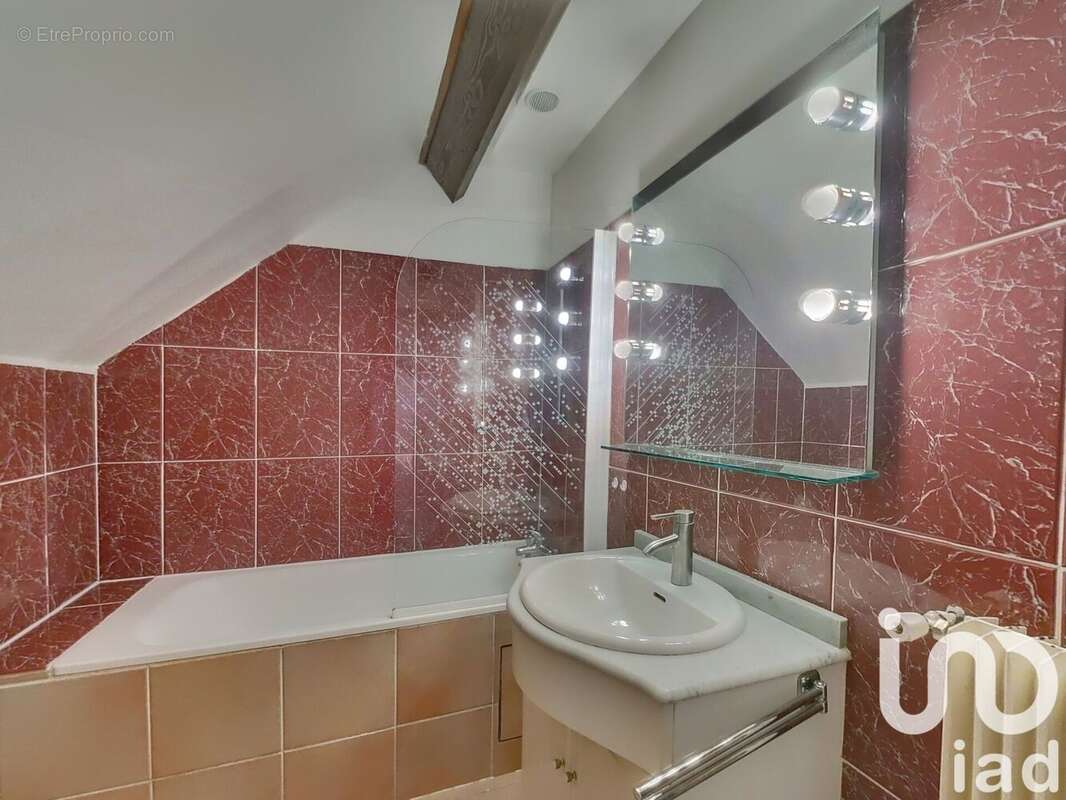 Photo 9 - Appartement à ROCHEFORT-EN-YVELINES