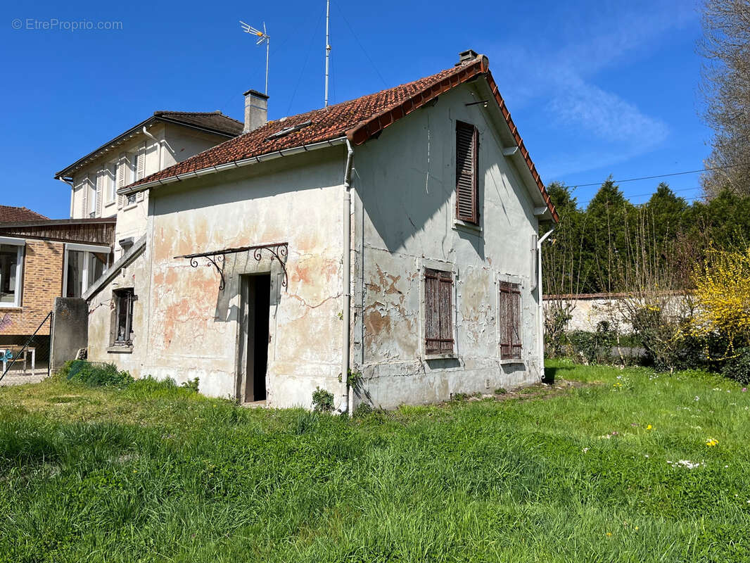 Maison à COUILLY-PONT-AUX-DAMES