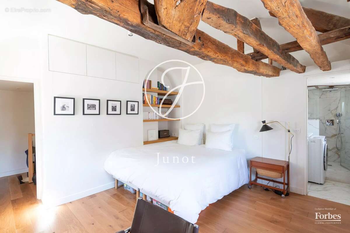 Paris 18e - MONTMARTRE - Duplex - 54,11m² Carrez - 2 pièces - Exposition sud-ouest - Jardin - photo 13