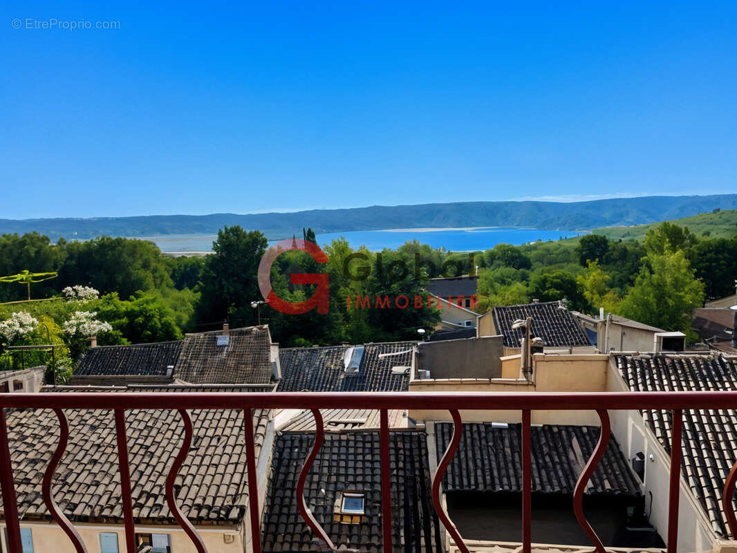 Appartement à SAINT-MITRE-LES-REMPARTS