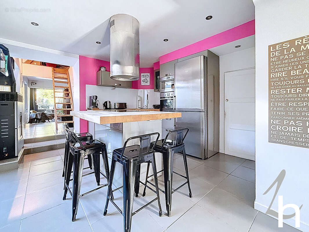 Maison à BRETTEVILLE-SUR-ODON