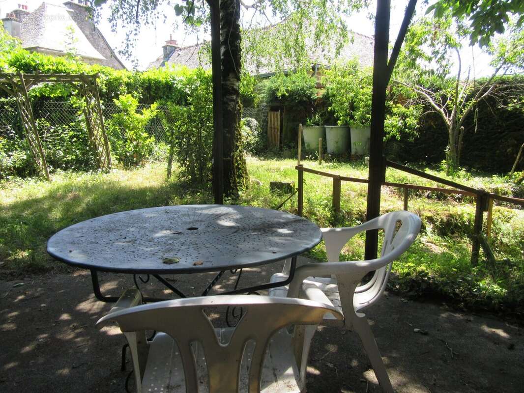 Maison à CAMPUAC