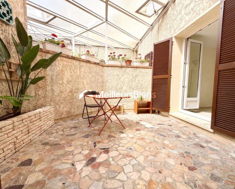 Maison familiale 5 chambres – 134 m² – Face au Lycée International – Saint-Germain-en-Laye - photo 3