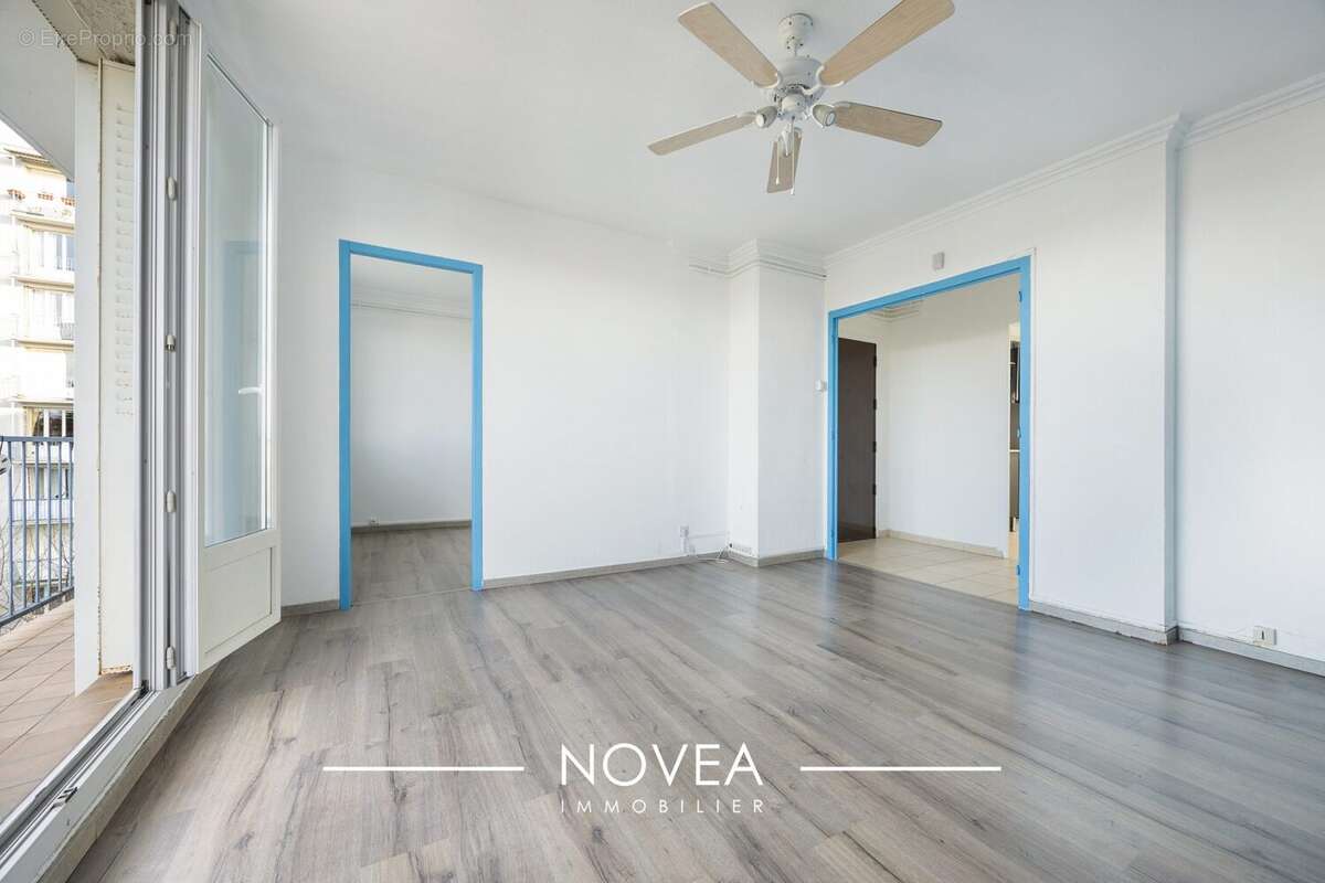 Appartement à MEYZIEU