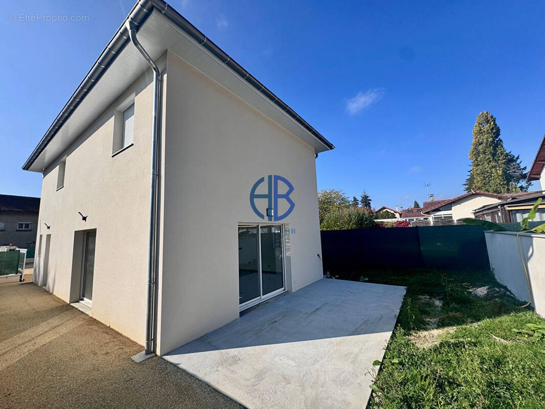 Maison à LE GRAND-LEMPS