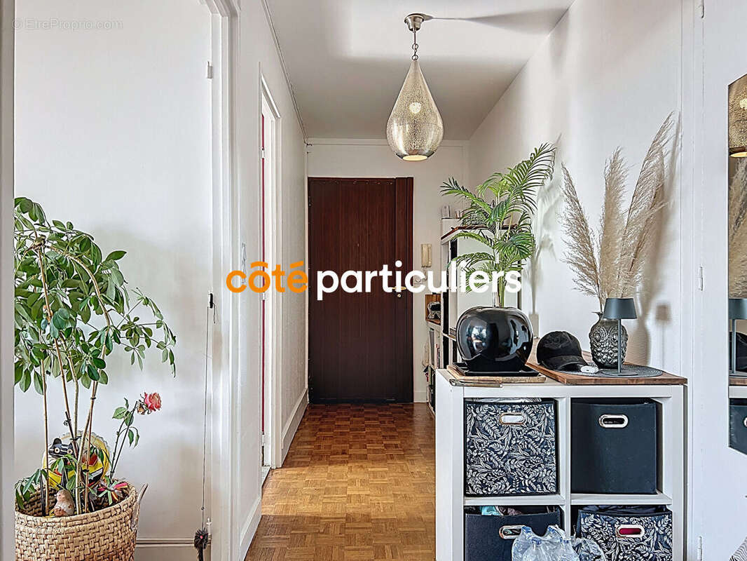 Appartement à SAINT-MAUR-DES-FOSSES