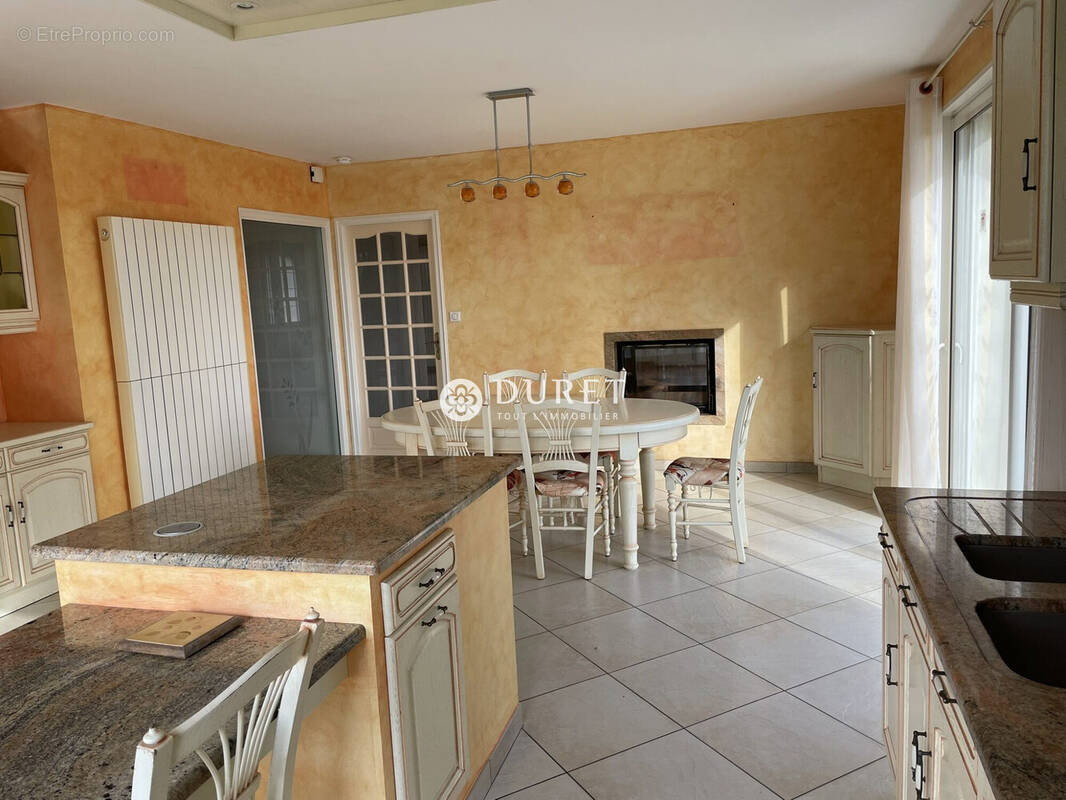 Maison à LE GIROUARD