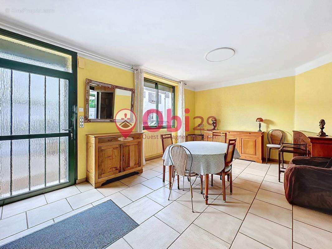 Maison familiale de 165 m² offrant de beaux volumes (PAC) - photo 3