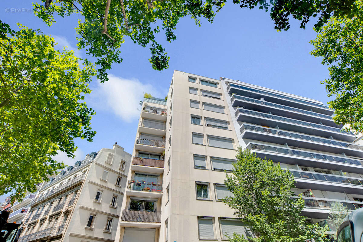 Appartement à PARIS-12E