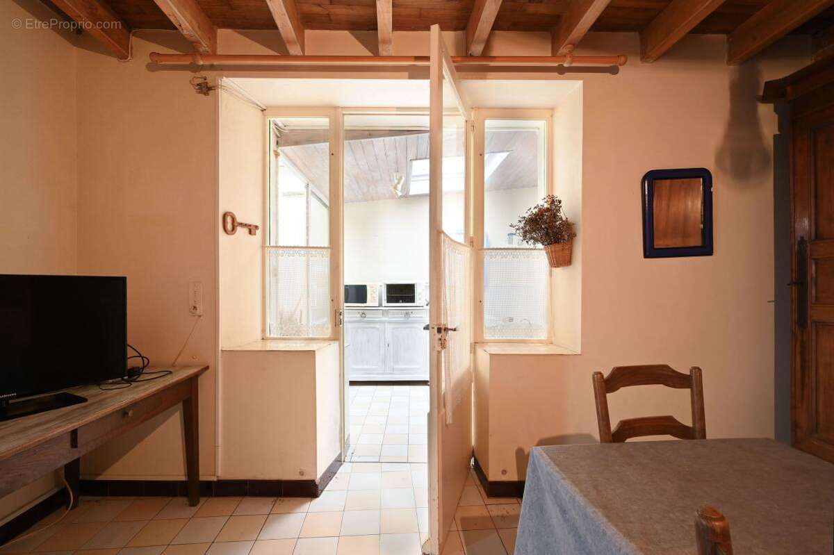 Maison à LES PORTES-EN-RE