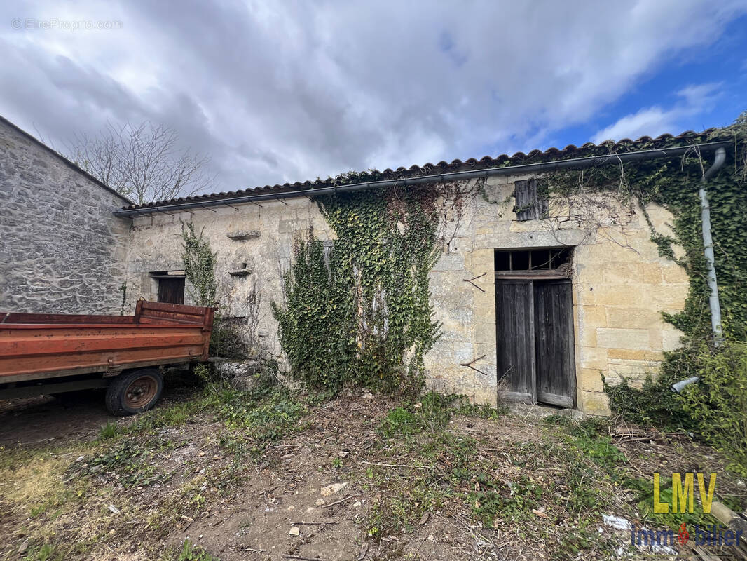 Maison à SAINT-GENES-DE-CASTILLON