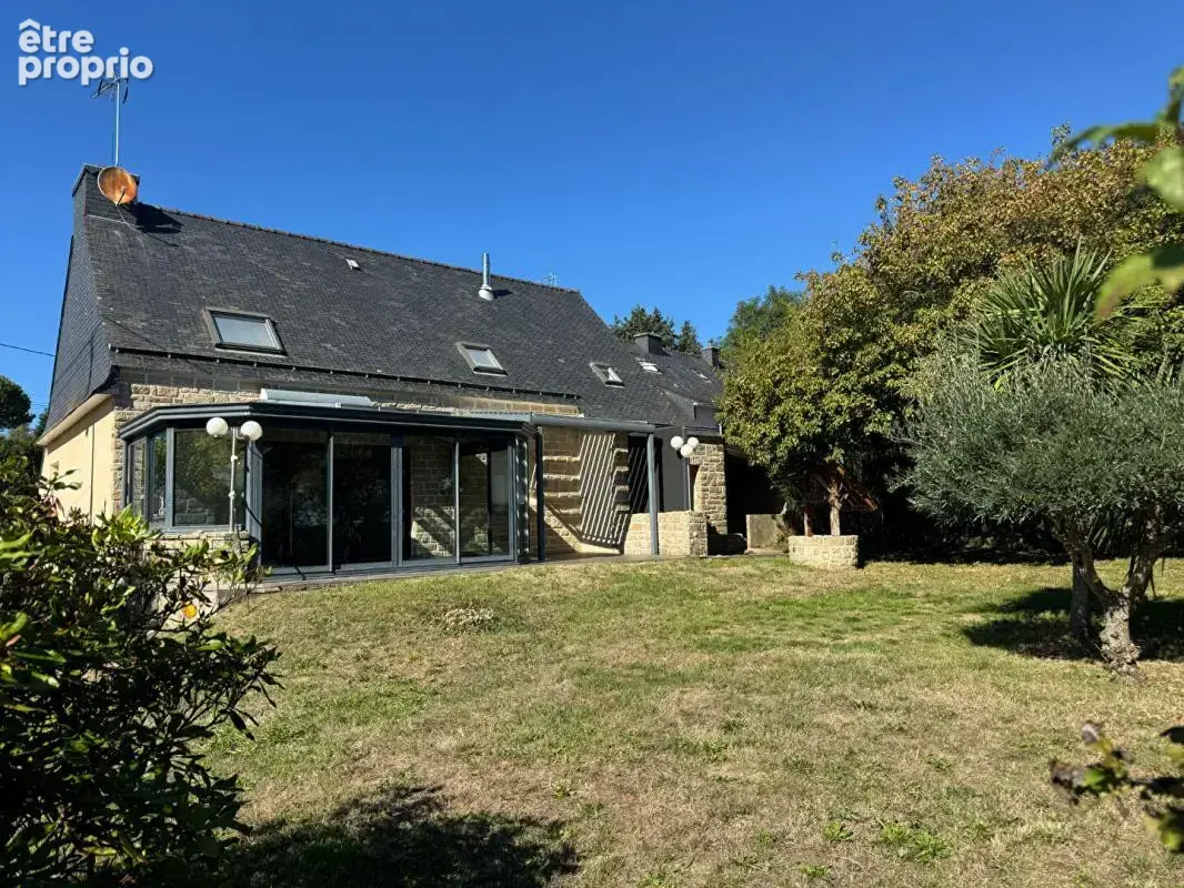 Photo Maison à Saint-Nolff au prix de 360 468€
