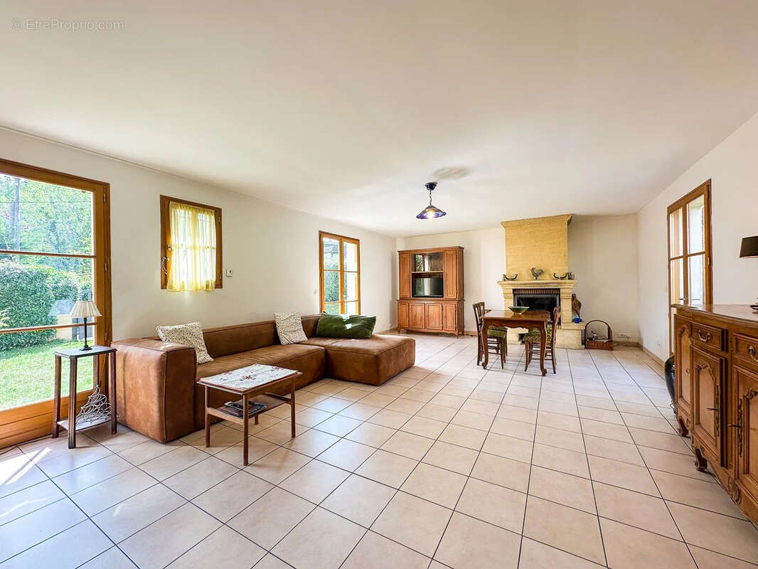 Maison à PLAISIR