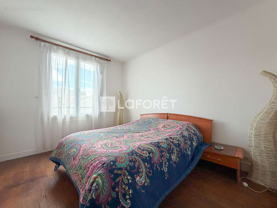 Appartement à MONTROUGE