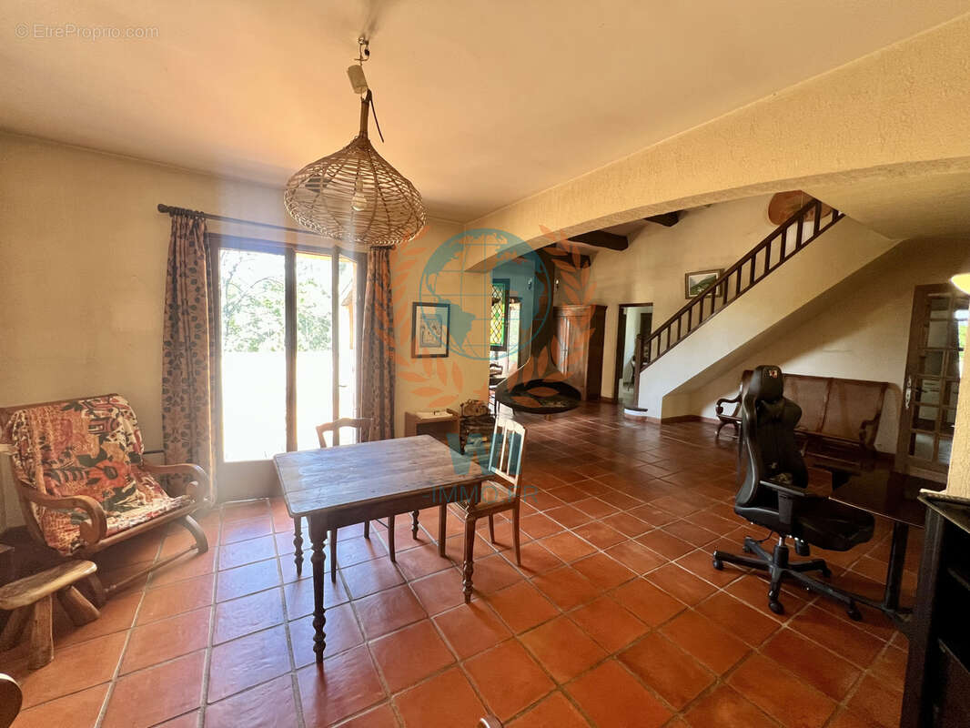 Maison à TRANS-EN-PROVENCE