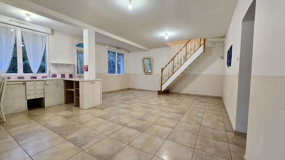 Maison à RIS-ORANGIS