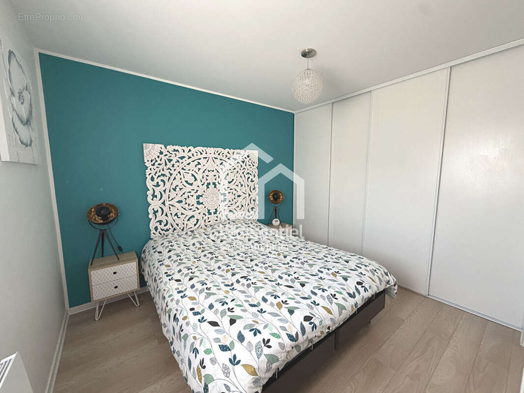 Appartement à VERNEUIL-SUR-SEINE