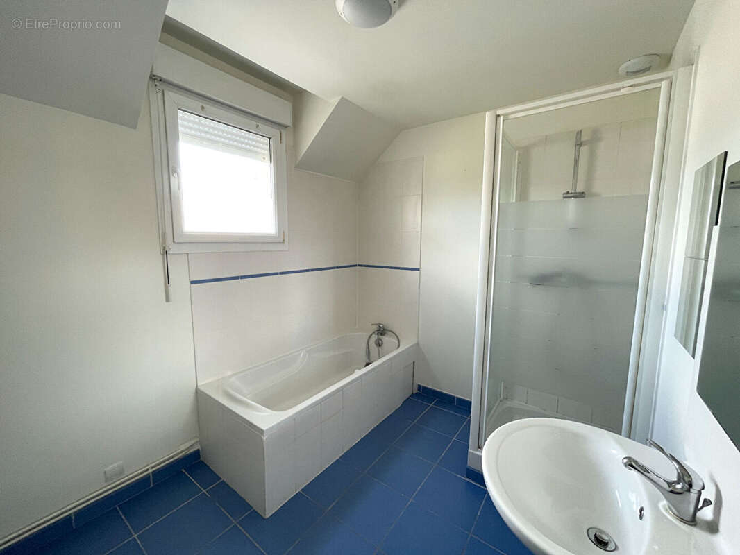 A vendre - maison soliers - photo 10