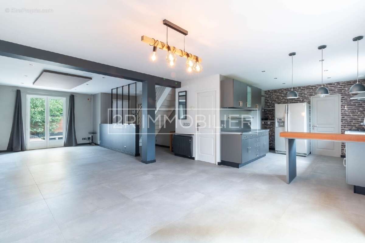 Maison à THORIGNY-SUR-MARNE