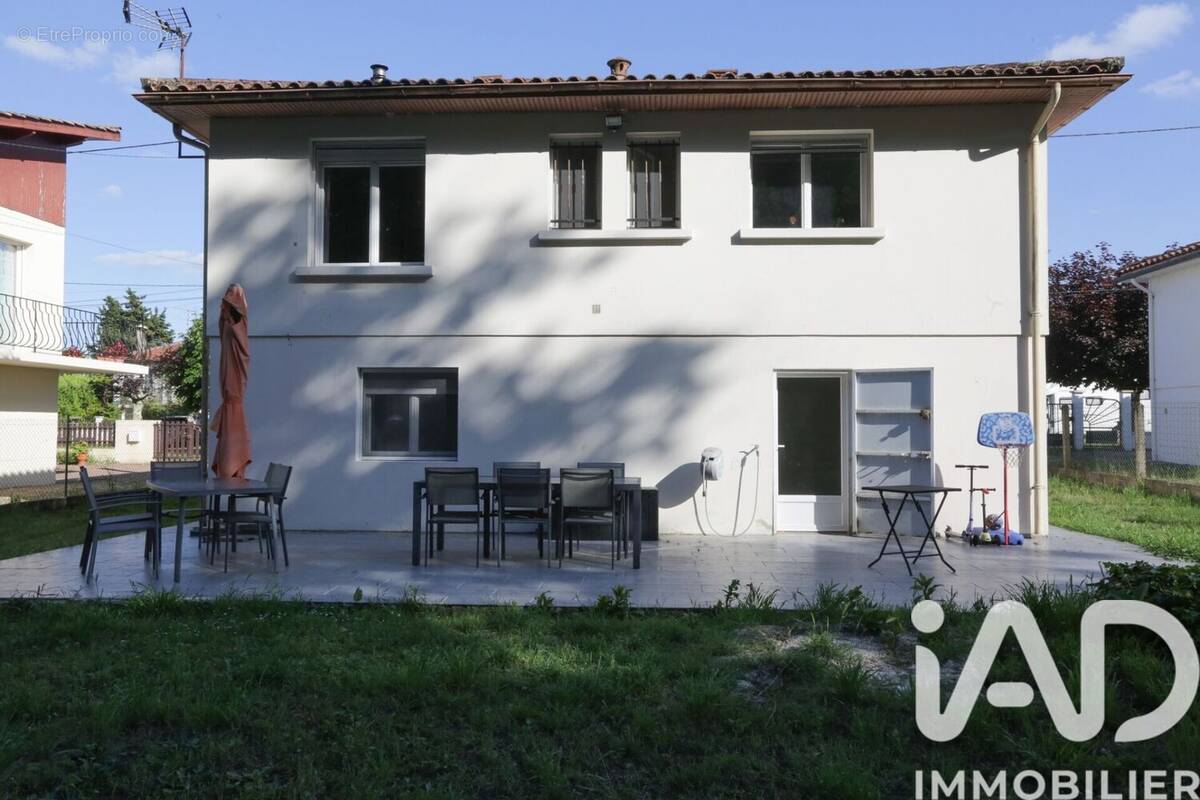 Photo 1 - Maison à PODENSAC
