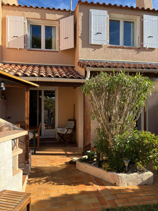 Autre à LA LONDE-LES-MAURES