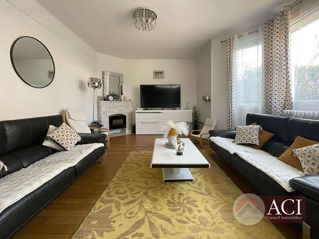 58240779d.jpg - Maison à MONTMAGNY