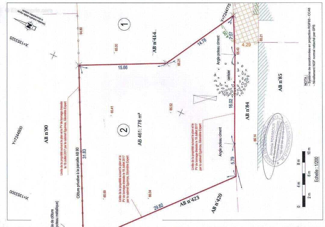 Terrain à MONTREUIL-SUR-ILLE